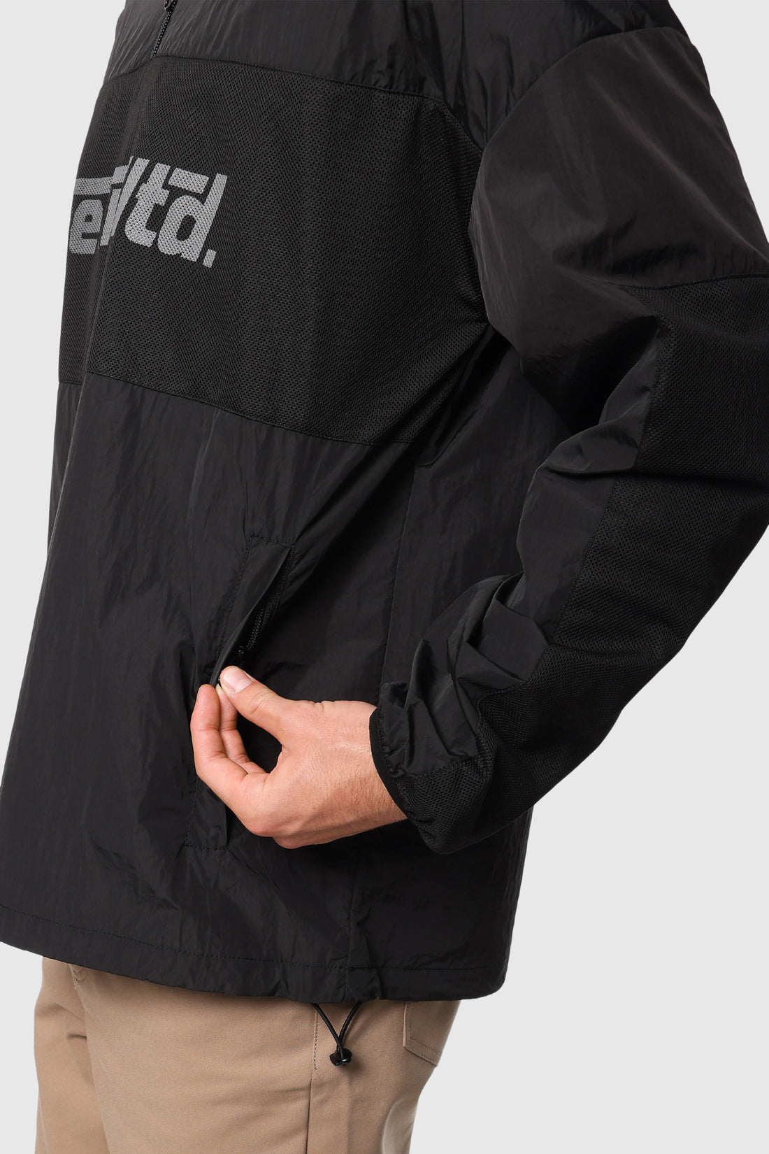 Panel Windbreaker