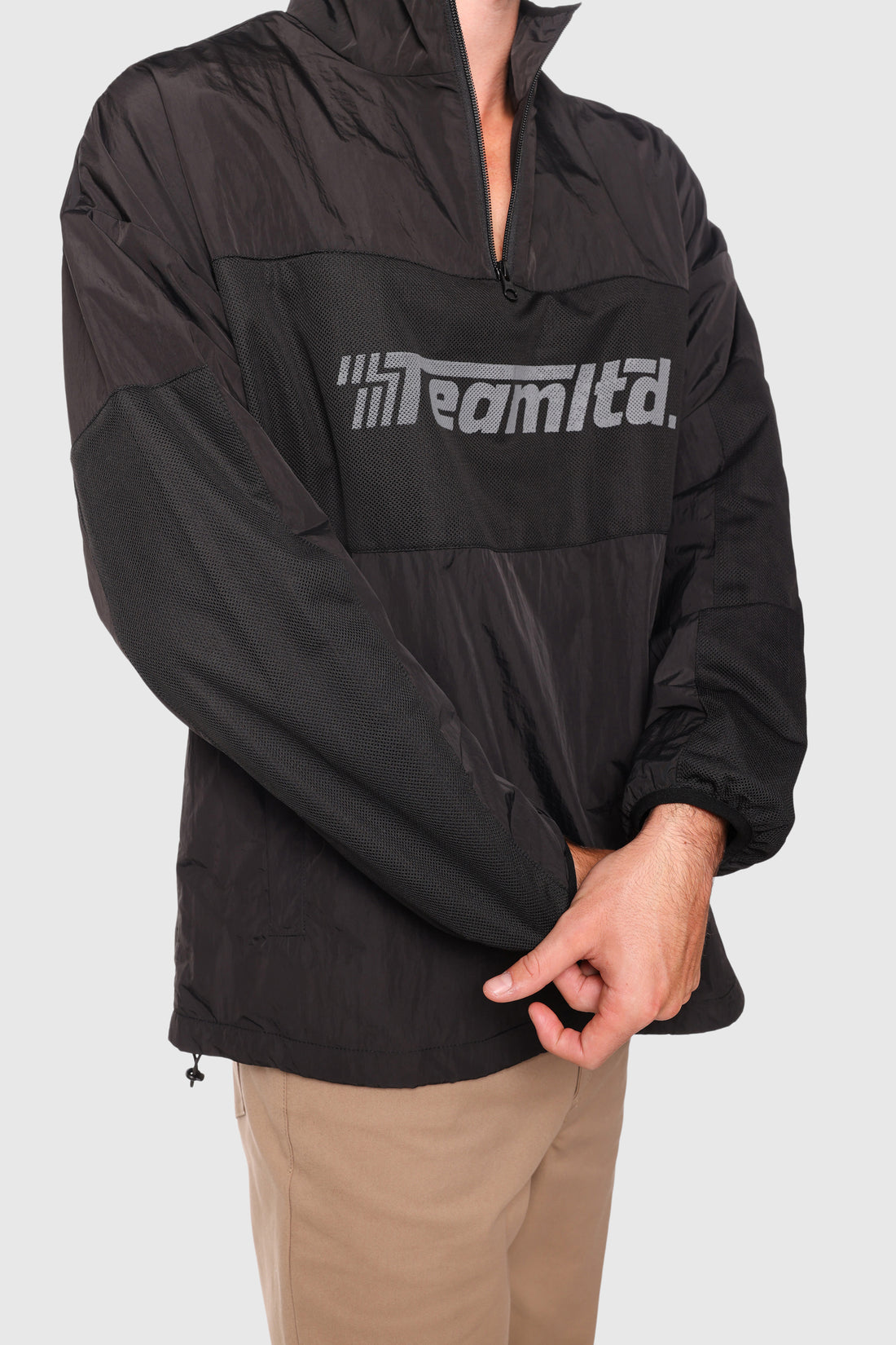 Panel Windbreaker