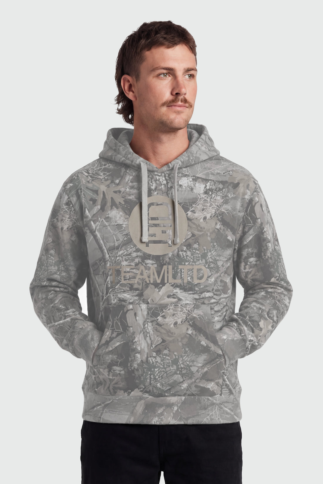 Classic Hoodie Fleece - Lifestyle